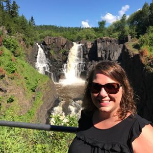 Meet your Posher, Lori